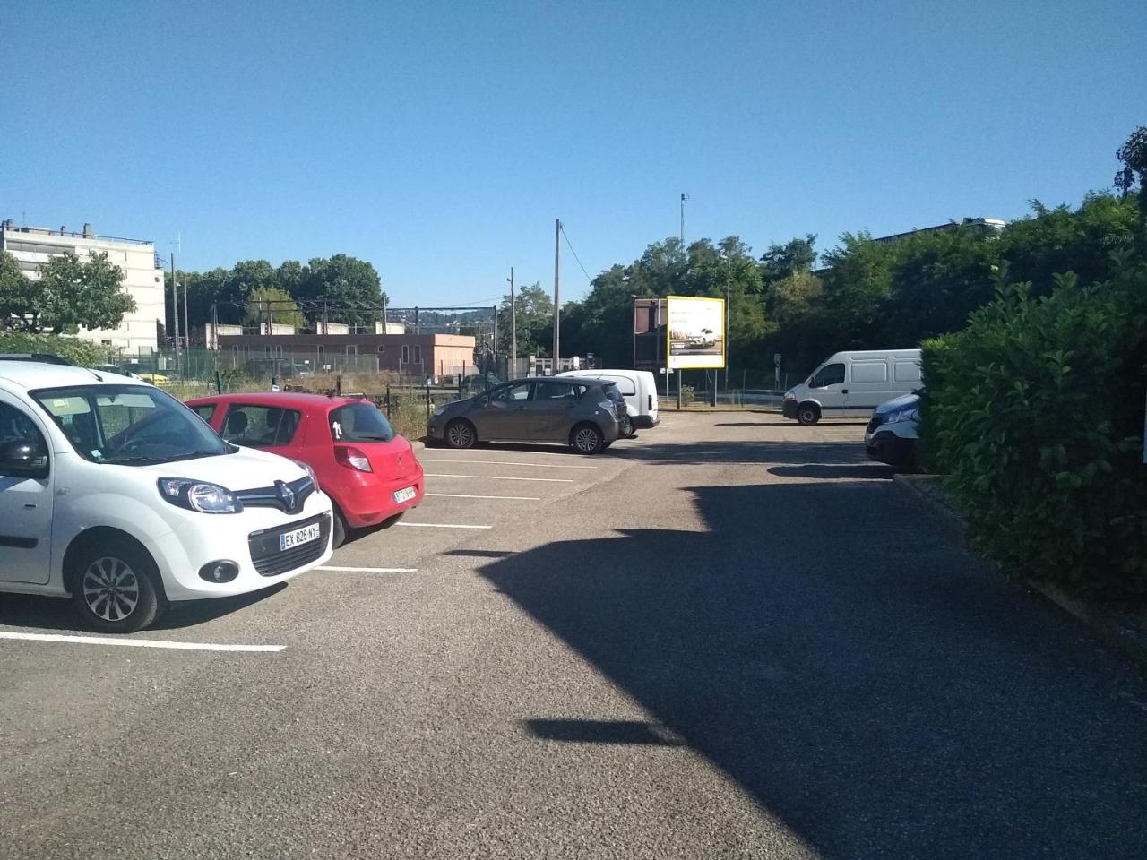Hotel Heco Lyon Sud Vienne Eksteriør bilde